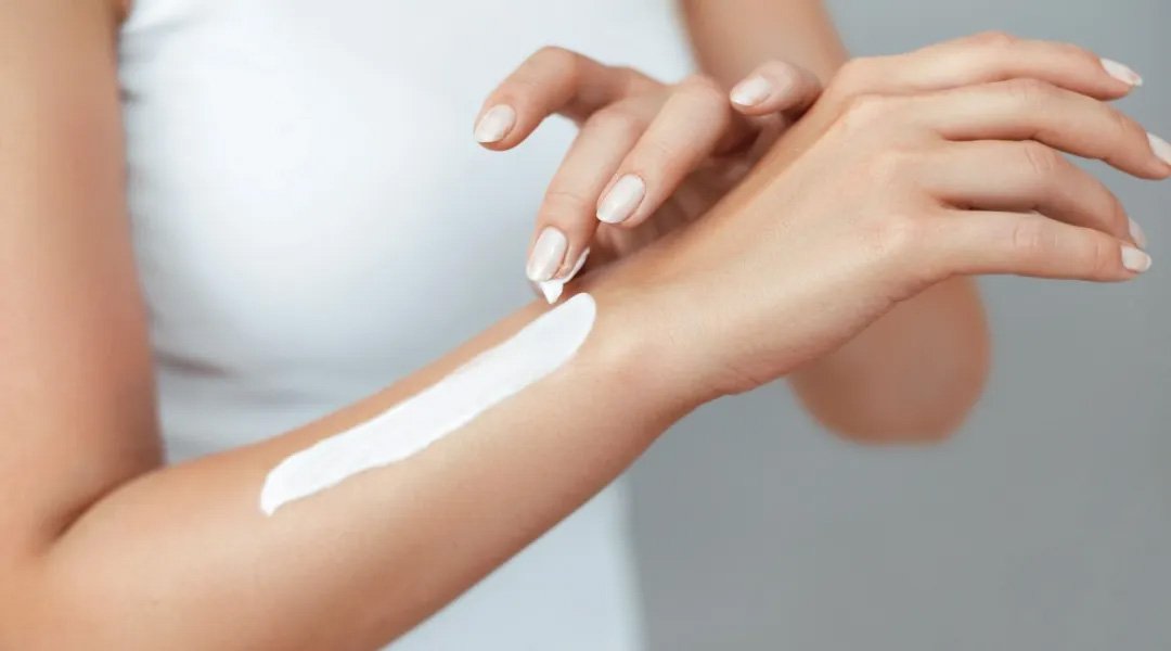 Cara memilih dan rekomendasi handbody untuk kulit kering dari La Roche-Posay